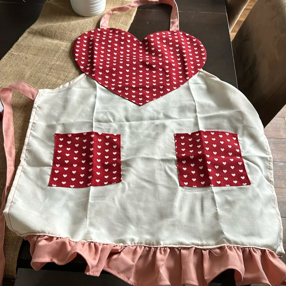Apron - Picture 2 of 7